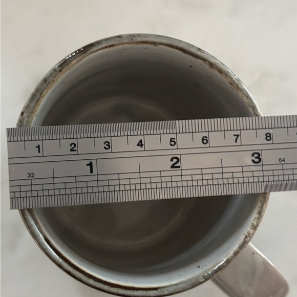 Vintage stoneware ceramic coffee/tea mug made in England with vegetables design - Picture 9 of 10